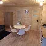 Grabska Osada Sun House - Caloroczne Ogrzewane Дом отдыха Grabce-Towarzystwo