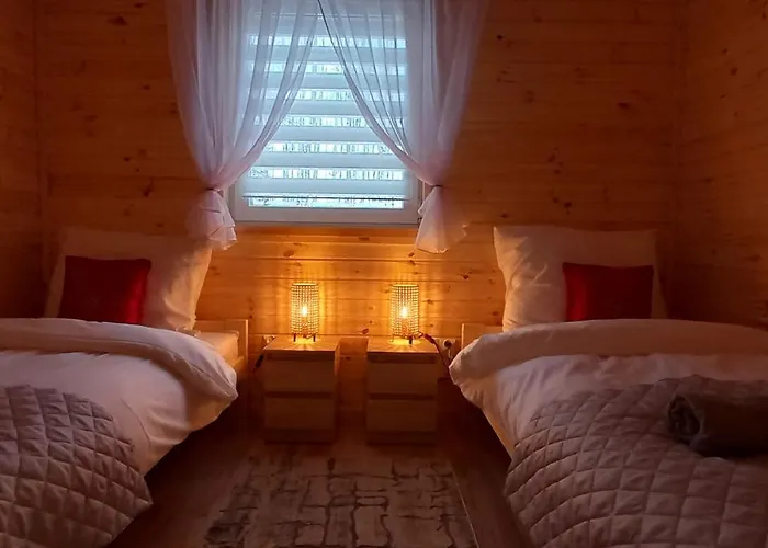 Grabska Osada Sun House - Caloroczne Ogrzewane 度假居 Grabce-Towarzystwo