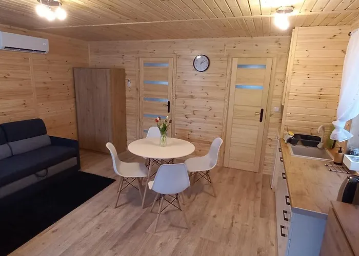 Grabska Osada Sun House - Caloroczne Ogrzewane 度假居 Grabce-Towarzystwo